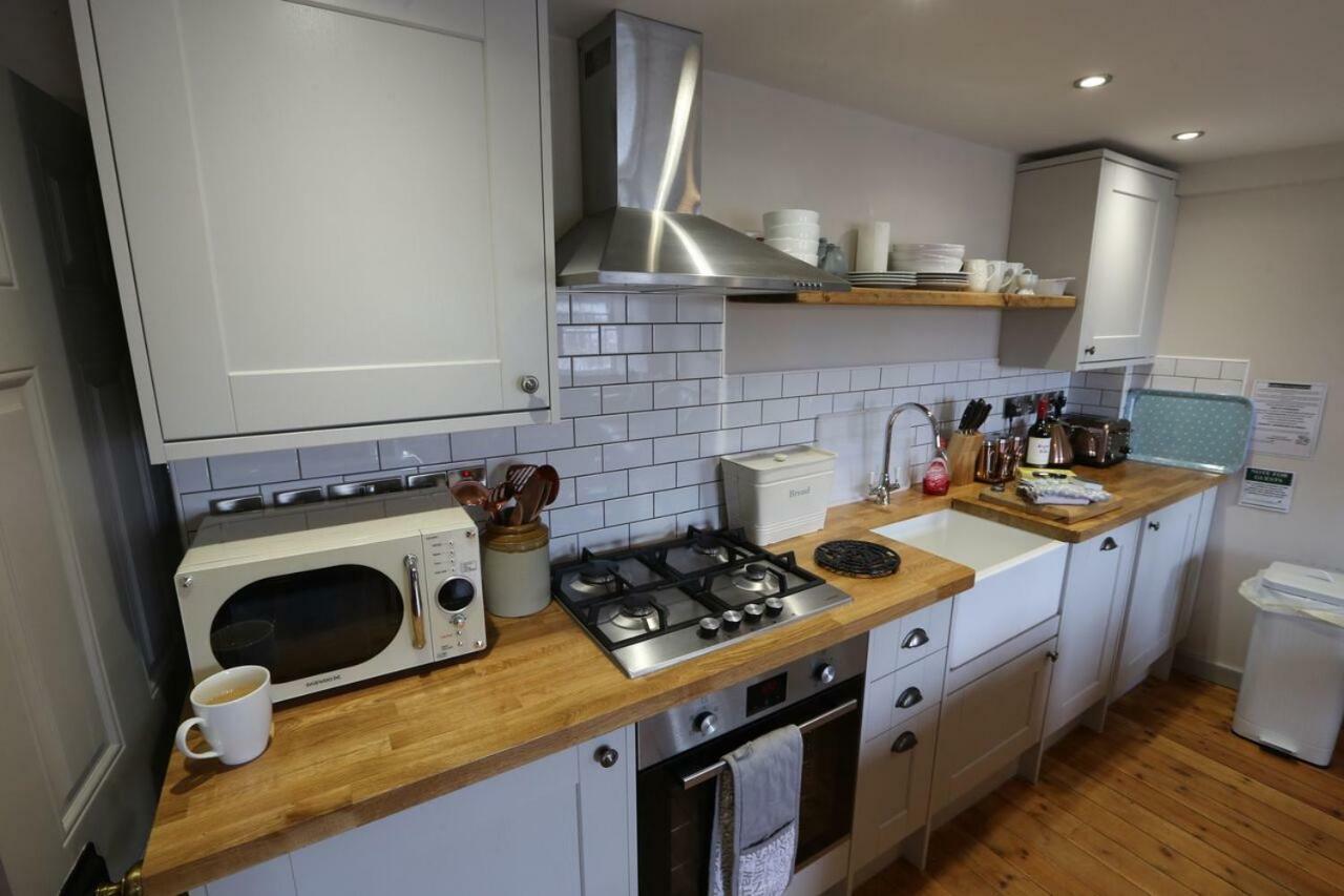 Monmouth House Apartments, Lyme Regis Old Town, Dog Friendly, Parking Exteriér fotografie